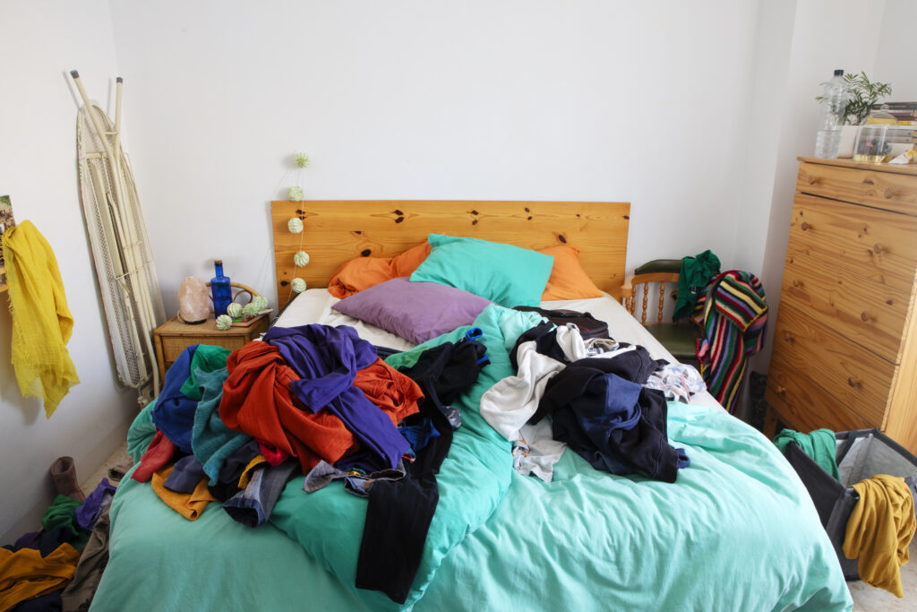 Safely Removing Bed Bug Infested Mattresses in Hoarding Situations